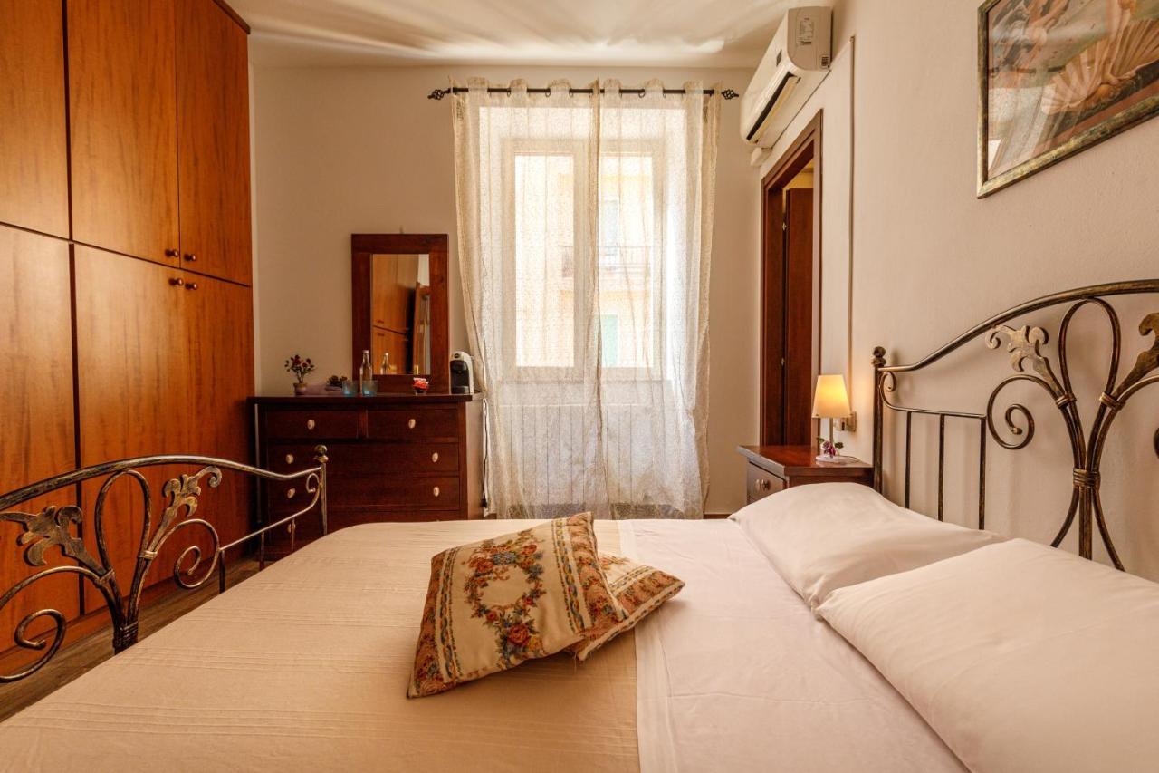 Onlyrooms I - Central & Quiet Area Cagliari Exterior photo